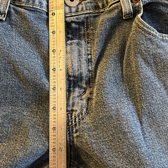 Vintage Levis - 2005 Super low rise bootcut - Size 13M - Picture 6 of 8